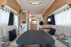 Choisir la taille de votre premier camping car pour ne meilleure habitabilité